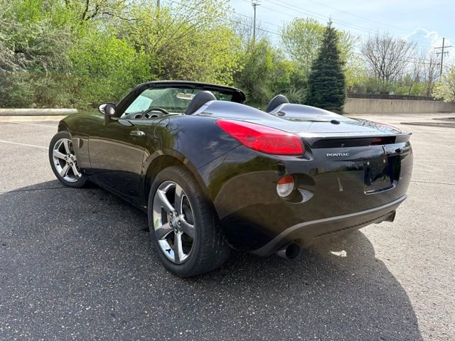 Used 2007 Pontiac Solstice GXP w/ Premium Package RWD image 3
