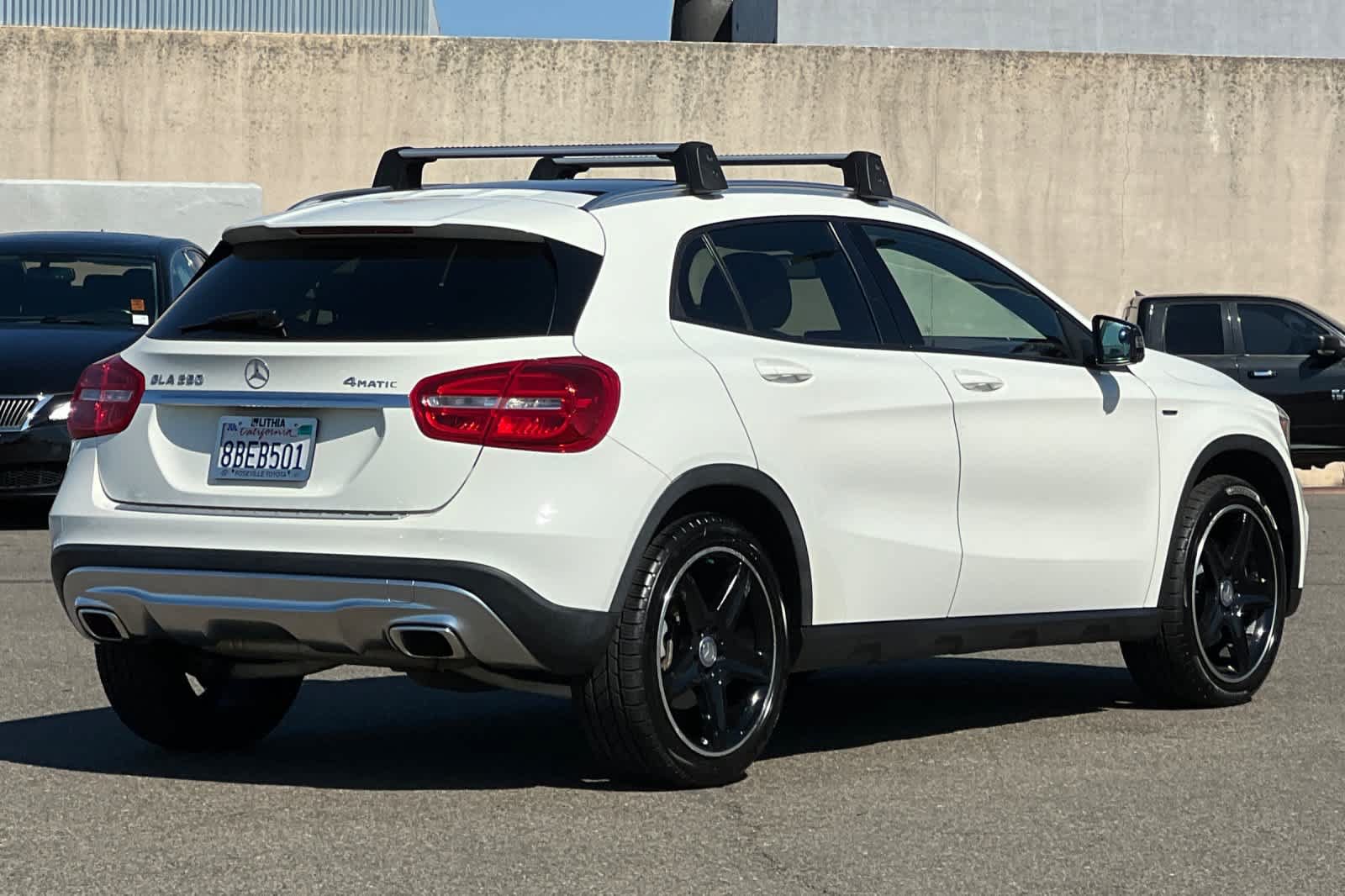 Used 2015 Mercedes-Benz GLA 250 4MATIC image 2