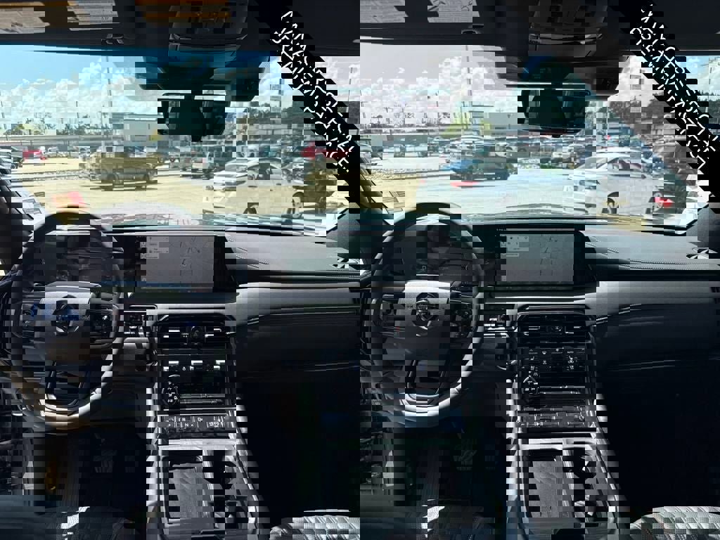 New 2025 Nissan Armada PRO-4X w/ Pro-4X Premium Package image 35