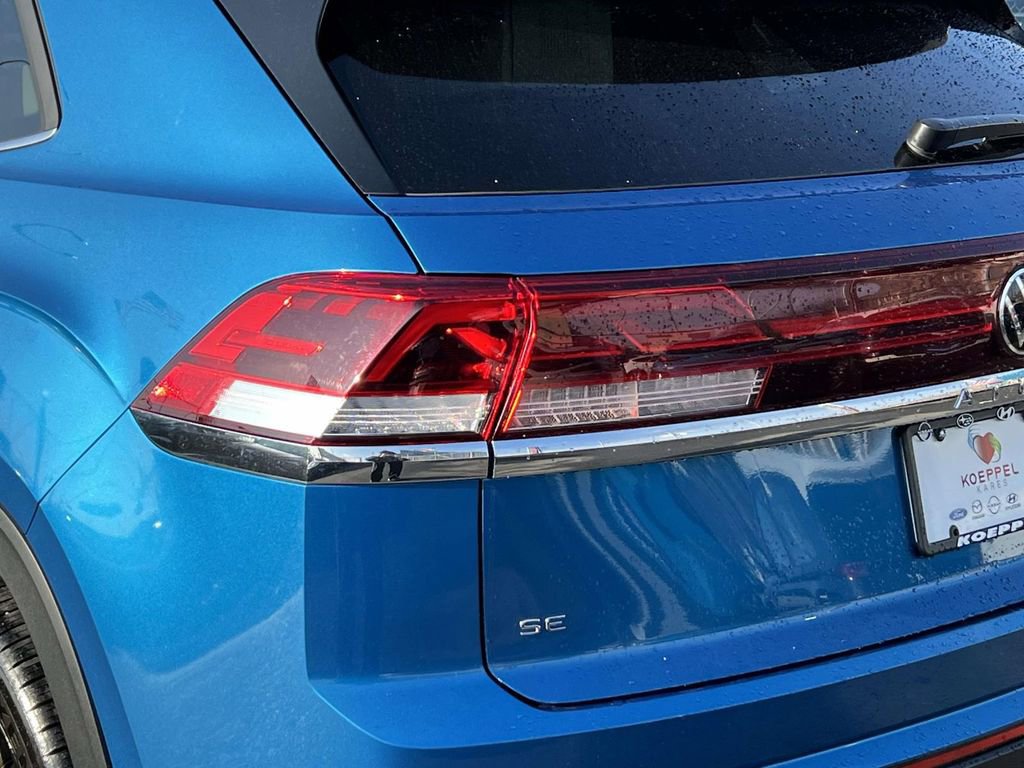 Used 2024 Volkswagen Atlas Cross Sport SE image 11