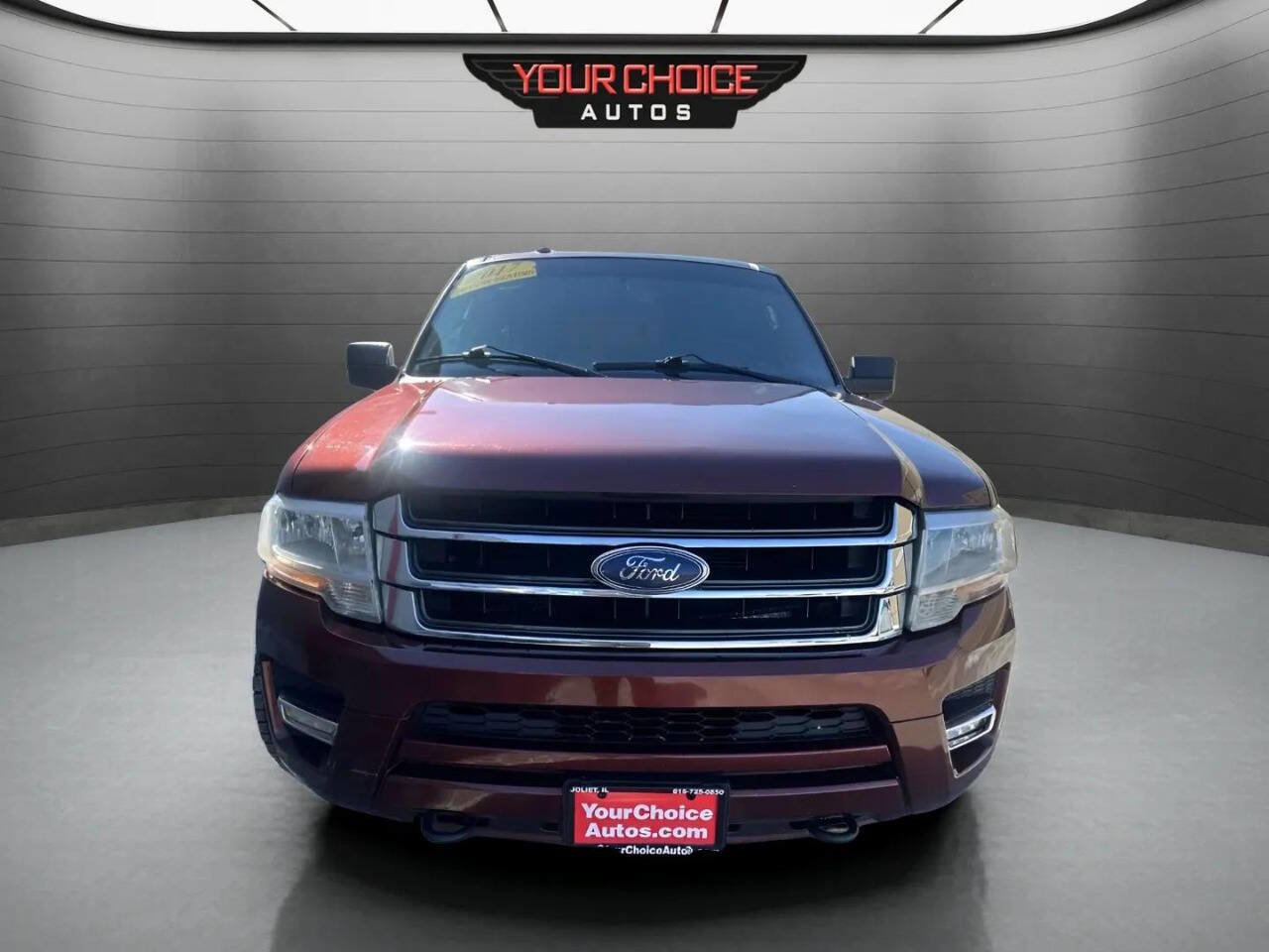 Used 2017 Ford Expedition EL XLT image 2