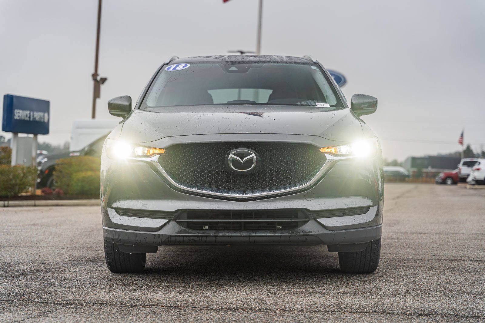 Used 2018 MAZDA CX-5 Touring image 2
