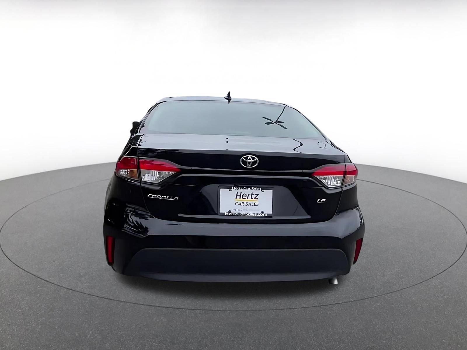Used 2025 Toyota Corolla LE FWD image 12