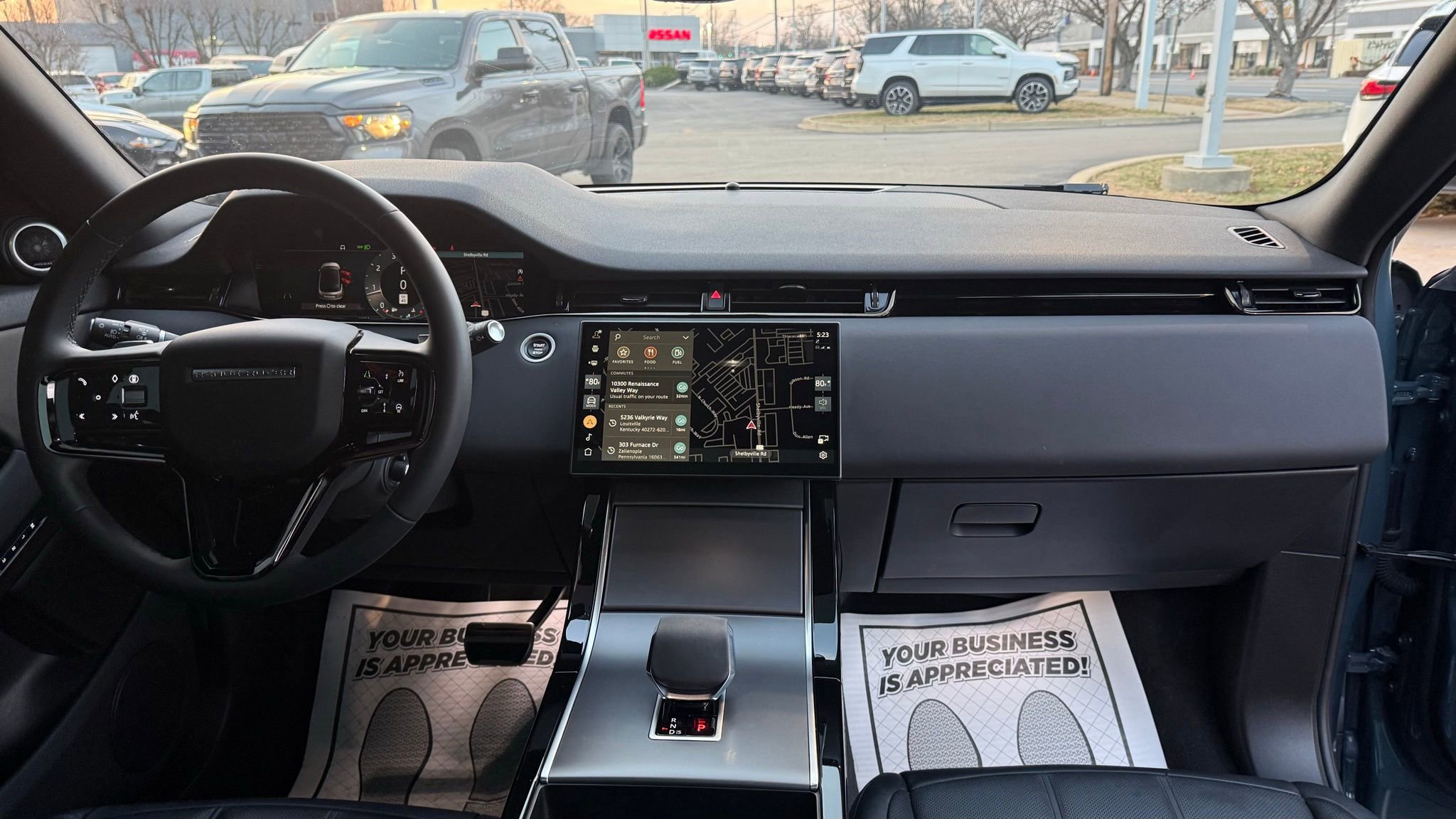 Used 2024 Land Rover Range Rover Evoque Dynamic SE image 18