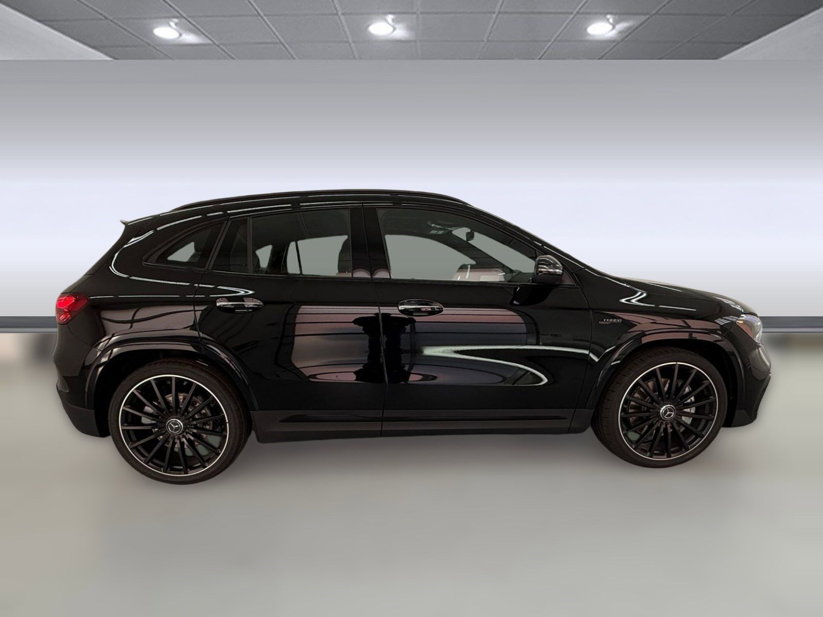 New 2026 Mercedes-Benz GLA 35 AMG 4MATIC image 7