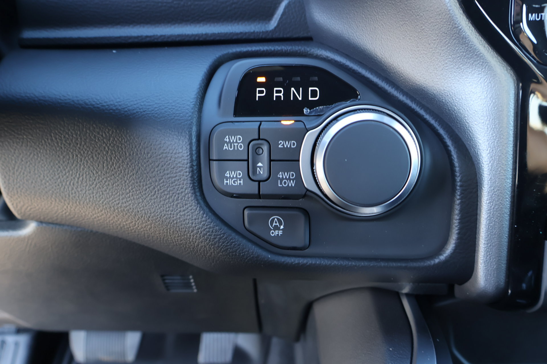 New 2026 RAM 1500 Big Horn AWD/4WD image 9