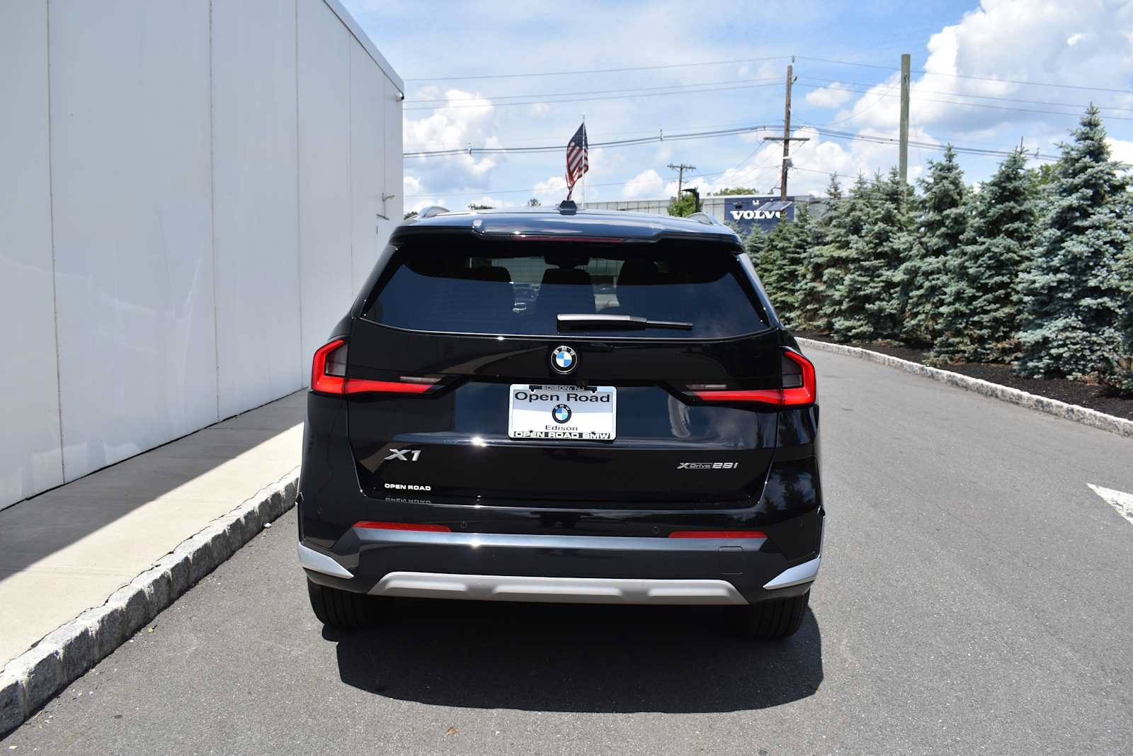 Used 2024 BMW X1 xDrive28i w/ Convenience Package AWD/4WD image 6