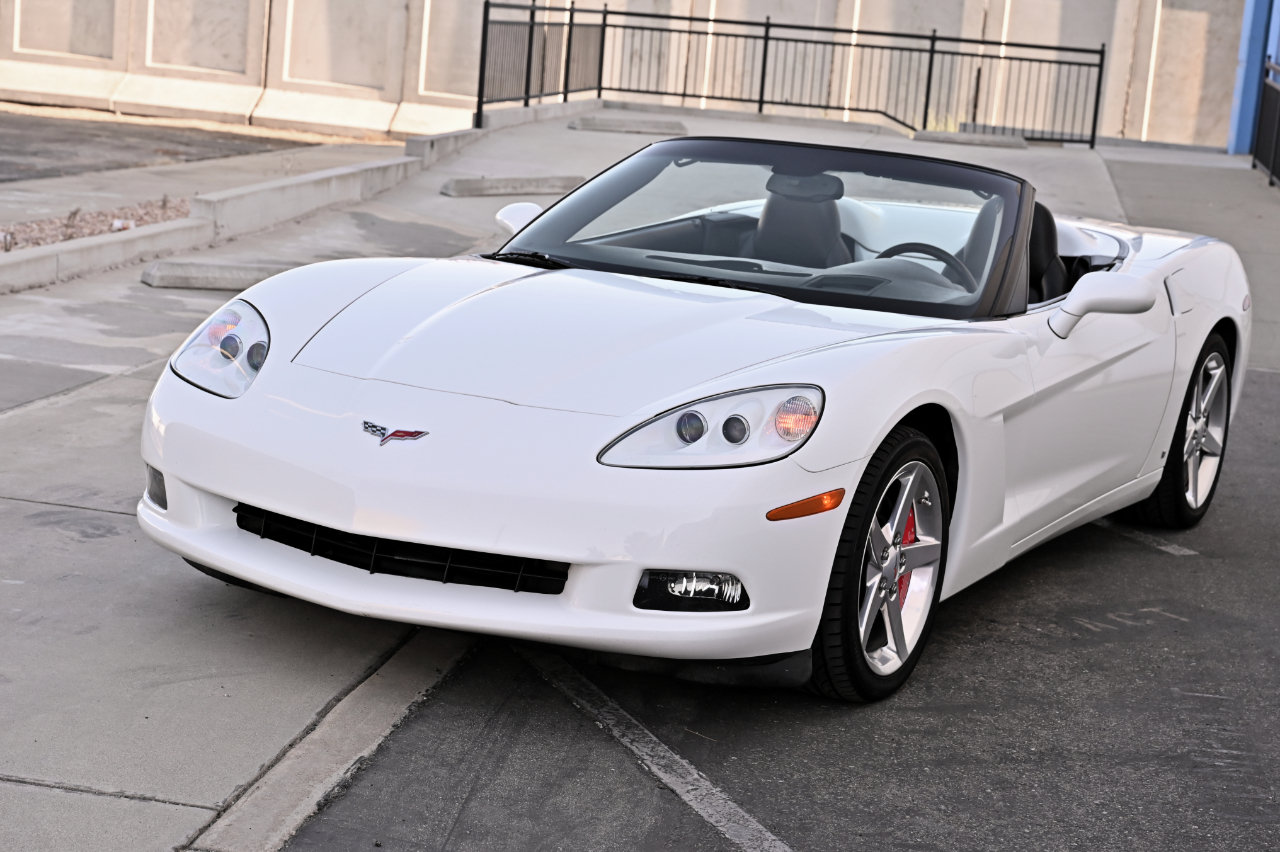 Used 2006 Chevrolet Corvette Convertible w/ Preferred Equipment Group RWD image 14