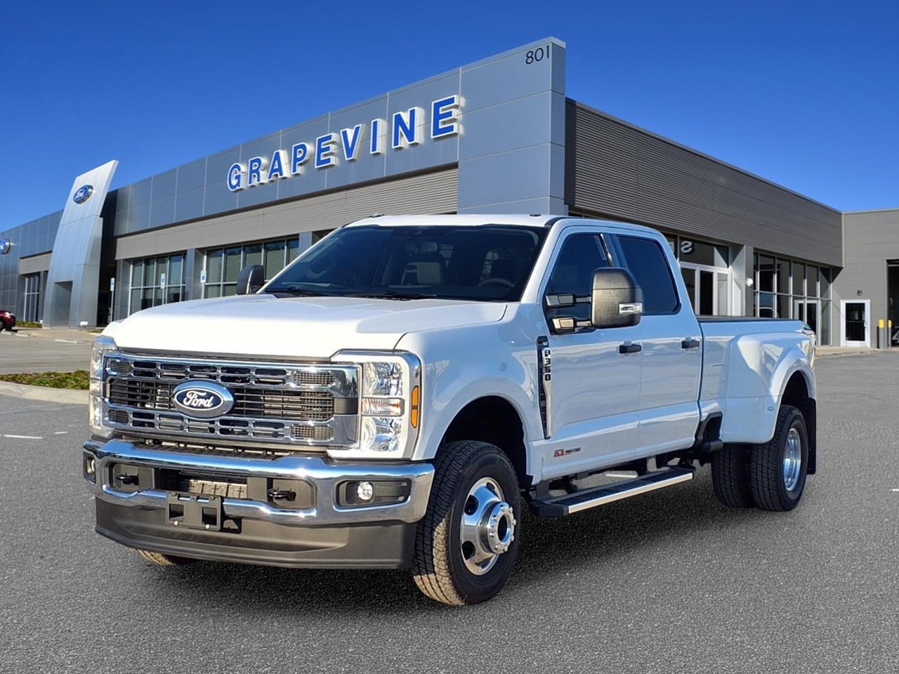 New 2027 Ford F350 XLT