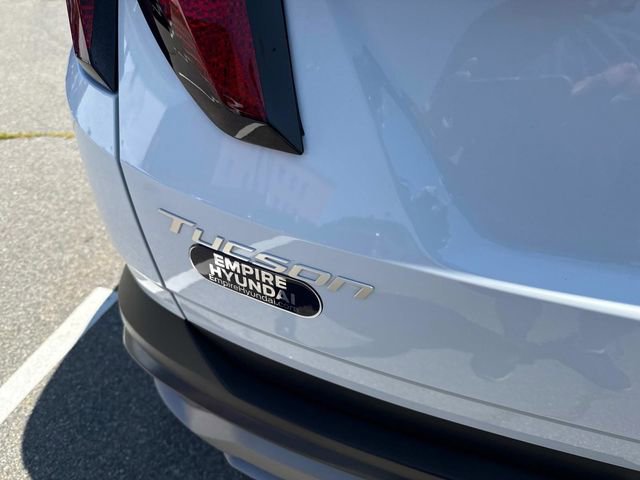 Used 2025 Hyundai Tucson SE image 5