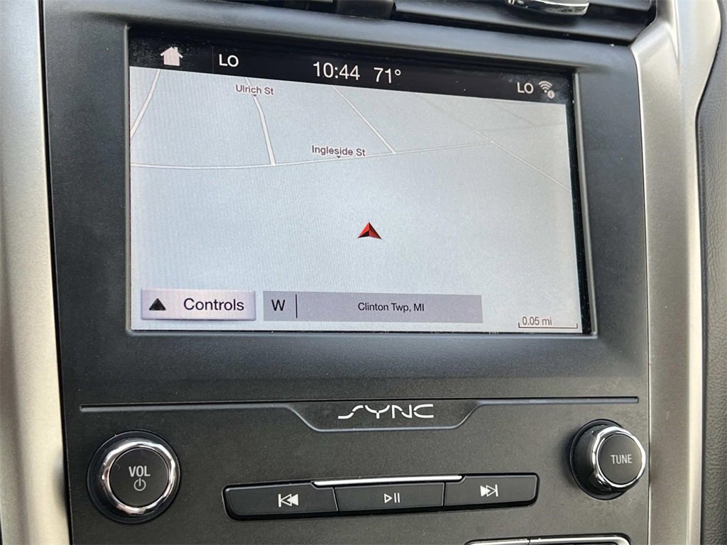 Used 2019 Ford Fusion SE image 19