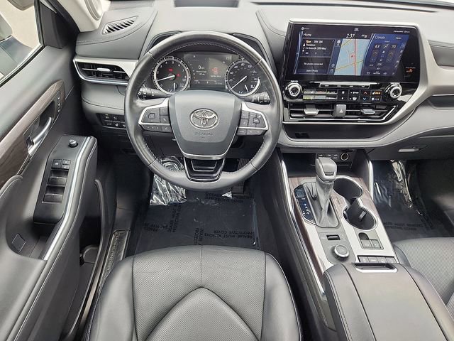 Used 2022 Toyota Highlander Platinum AWD/4WD image 13