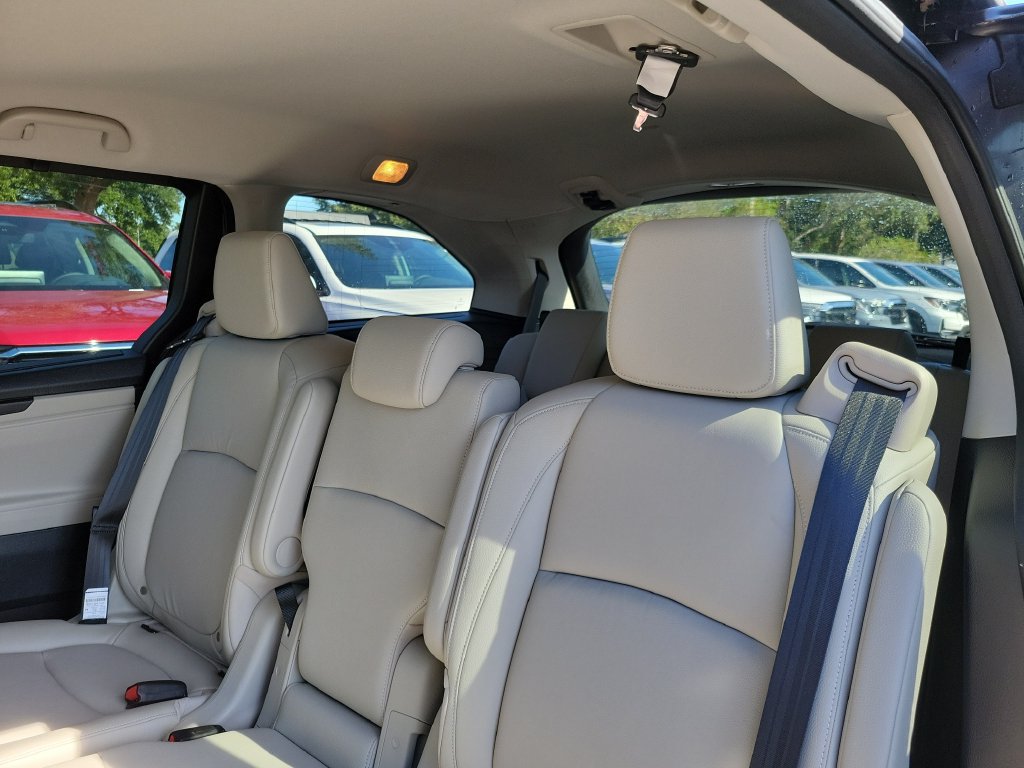 Certified 2026 Honda Odyssey EX-L image 15