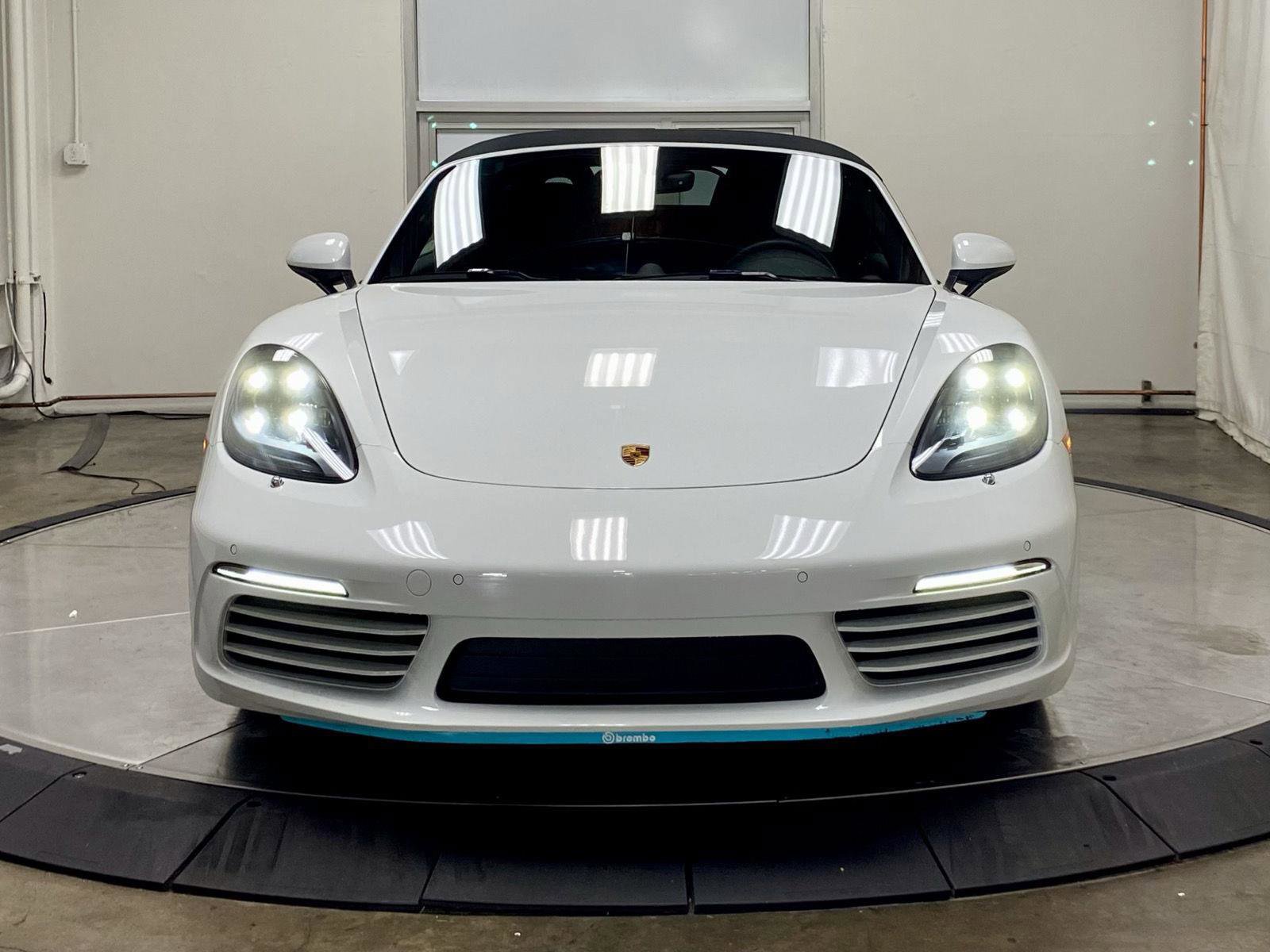 Used 2025 Porsche 718 Boxster w/ Premium Package RWD image 12