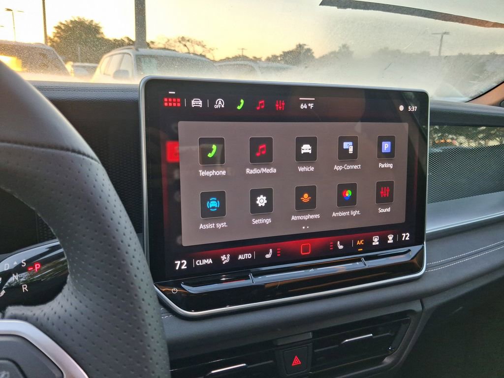 New 2026 Volkswagen Tiguan SE R-Line FWD image 9