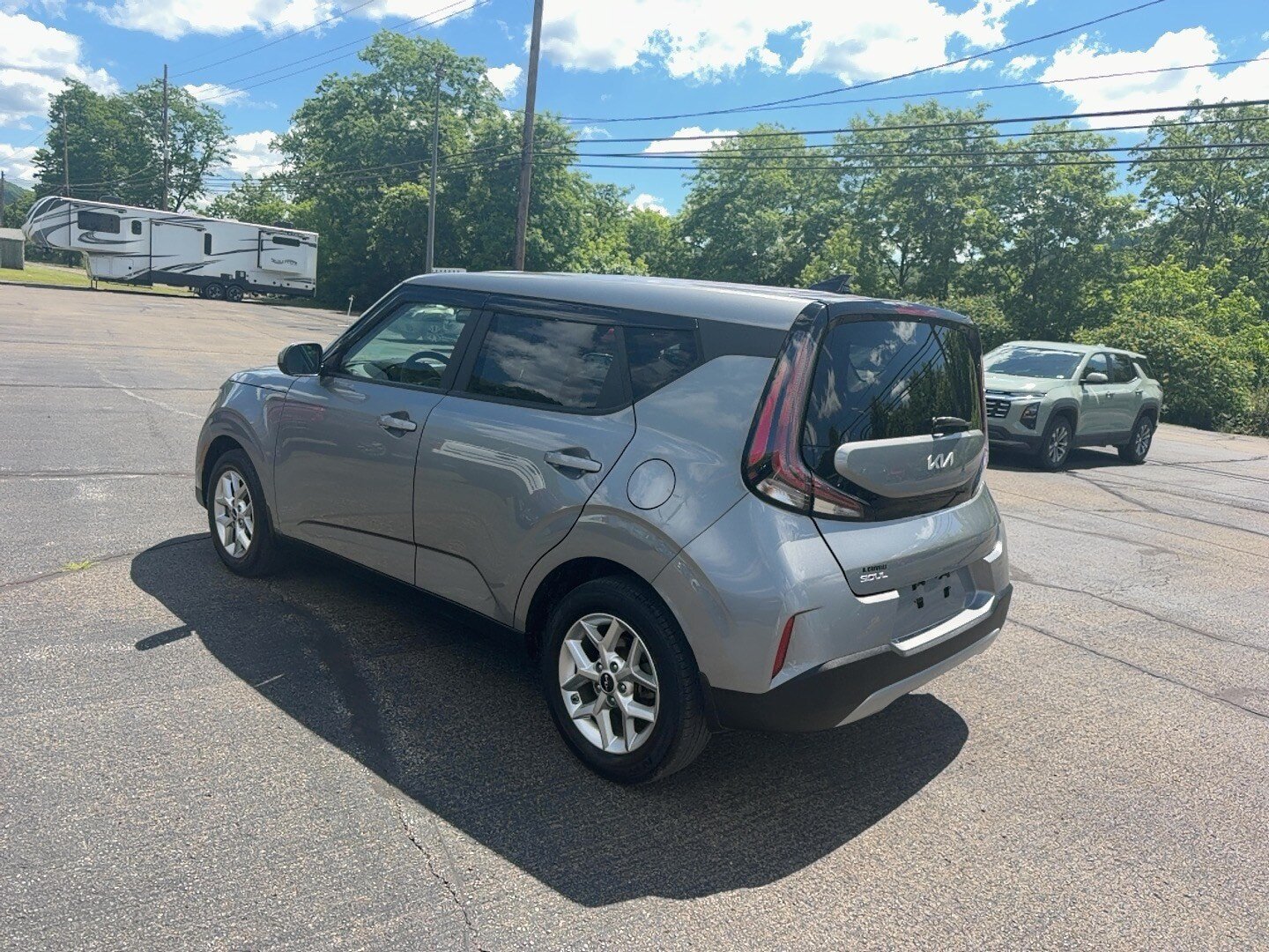 Used 2024 Kia Soul LX w/ Option Group 015 FWD image 7