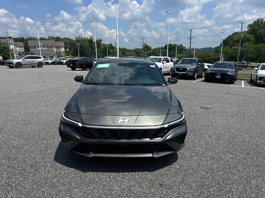 New 2026 Hyundai Elantra Sport FWD image 2