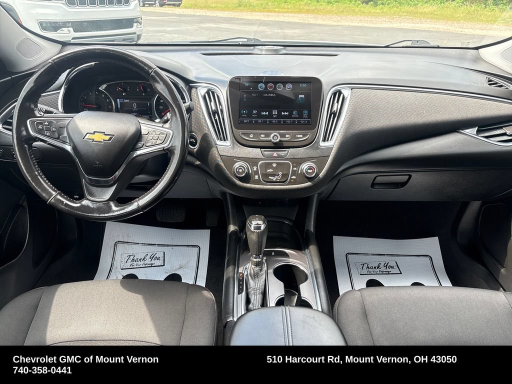 Used 2018 Chevrolet Malibu LT FWD image 16