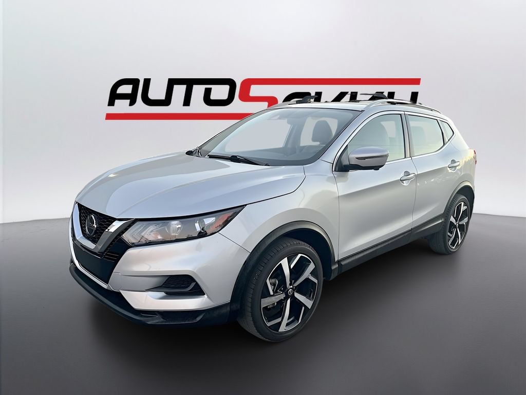 Used 2022 Nissan Rogue Sport SL FWD image 3