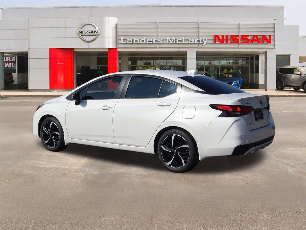 New 2025 Nissan Versa SR w/ Trunk Package FWD image 5