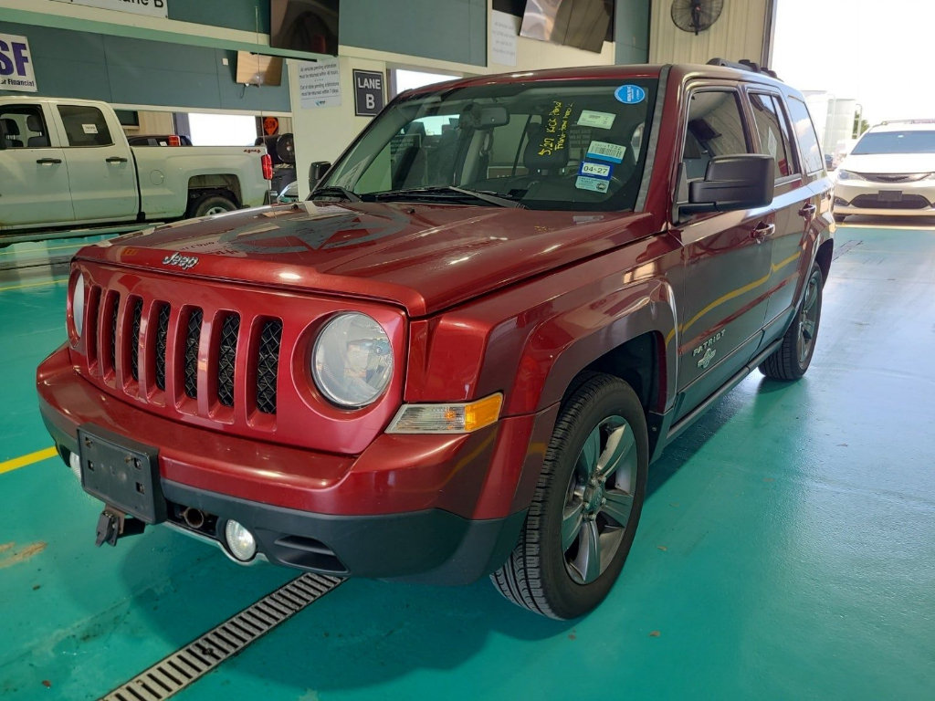 Used 2014 Jeep Patriot Latitude w/ Freedom Edition Package FWD image 13