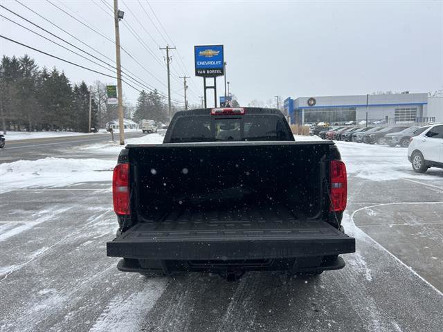Certified 2022 Chevrolet Colorado Z71 w/ Z71 Midnight Edition image 5