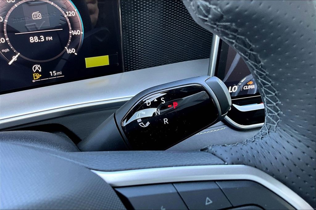 New 2026 Volkswagen Tiguan SE R-Line image 14