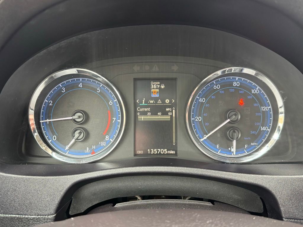 Used 2017 Toyota Corolla SE w/ Carpet Mat Package (TMS) FWD image 16