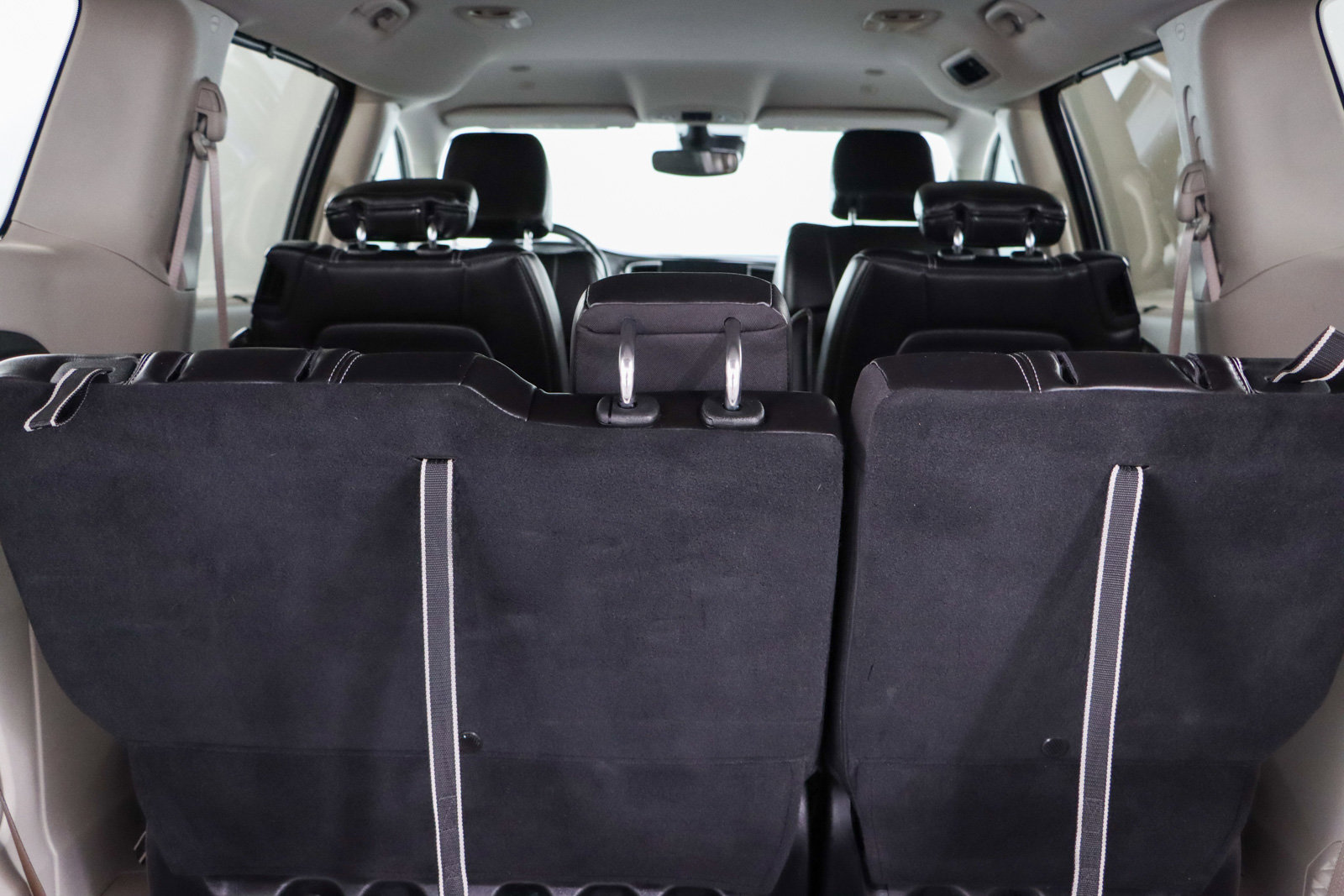 Used 2023 Chrysler Pacifica Touring-L image 30