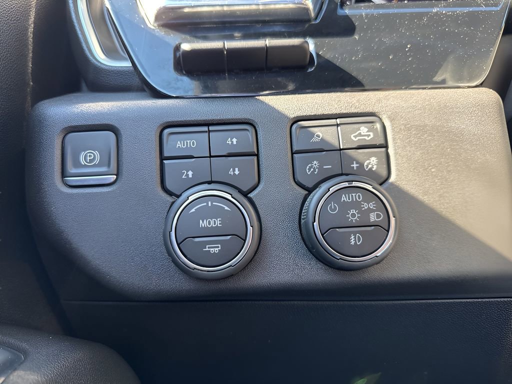 Used 2024 Chevrolet Silverado 2500 LTZ w/ LTZ Premium Package image 24