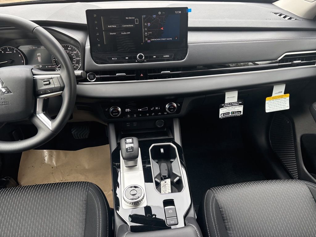 New 2026 Mitsubishi Outlander ES AWD/4WD image 18