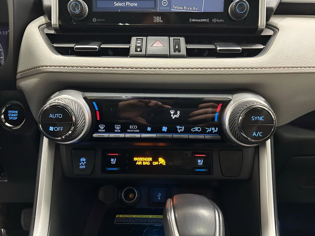 Used 2021 Toyota RAV4 Limited image 20