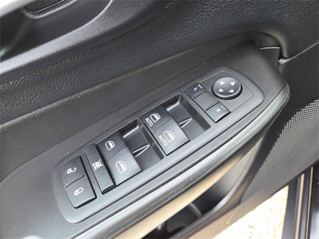 Used 2014 Jeep Cherokee Limited w/ Trailer Tow Group image 9