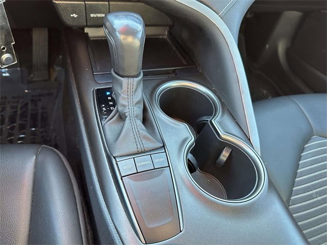 Used 2022 Toyota Camry SE image 23