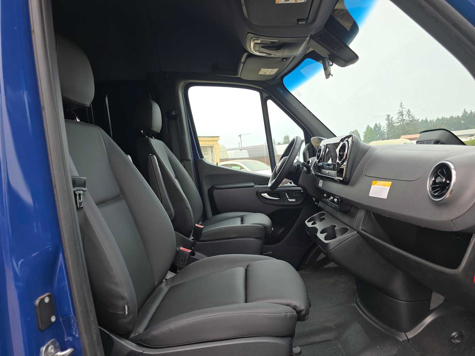Used 2026 Mercedes-Benz Sprinter 2500 image 10
