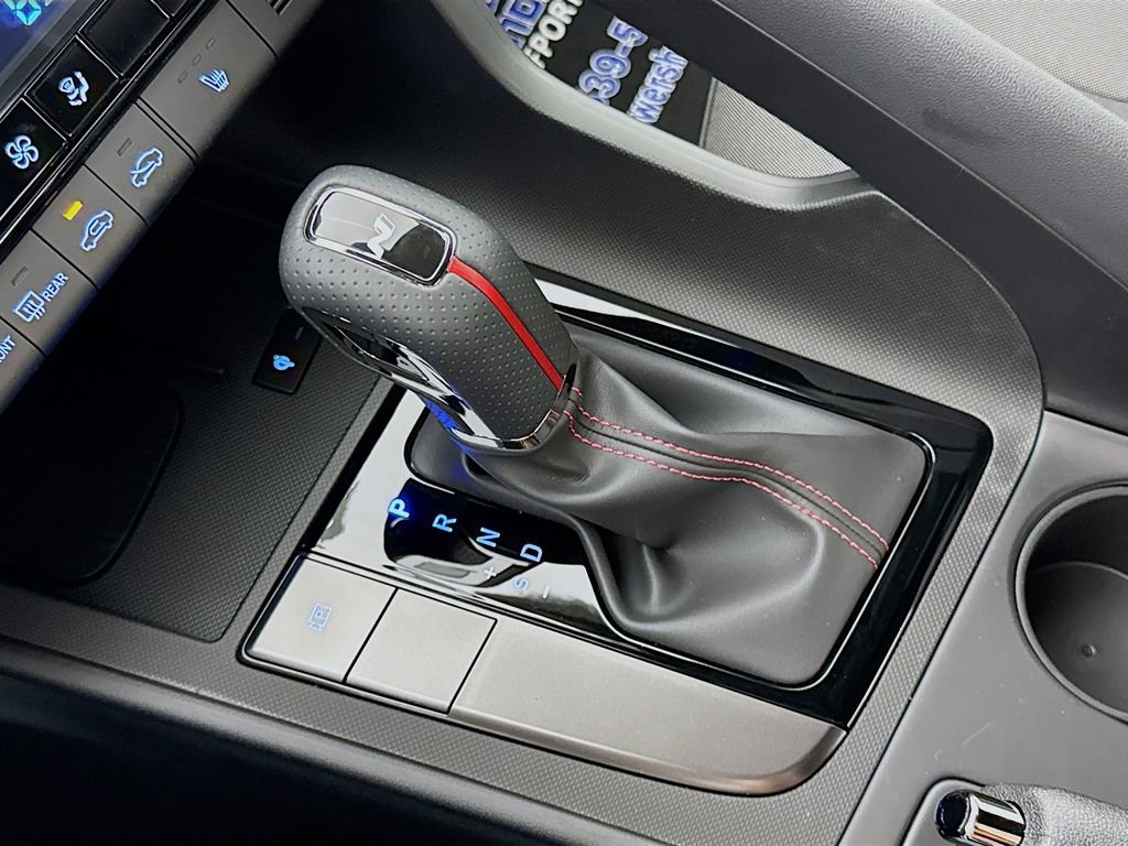 Certified 2026 Hyundai Elantra N Line FWD image 17