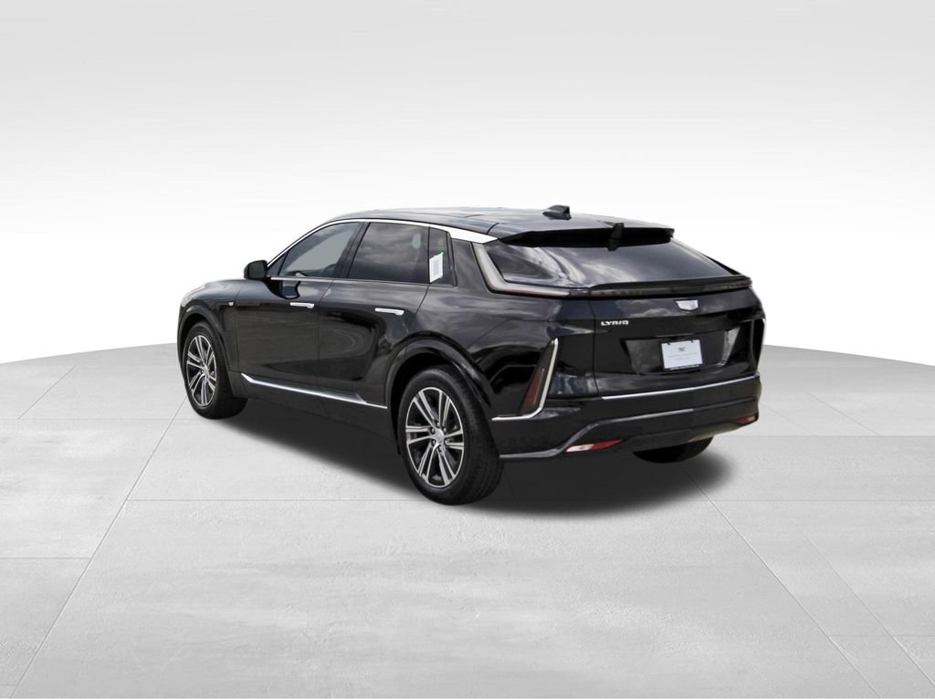 New 2027 Cadillac Lyriq Luxury RWD image 3
