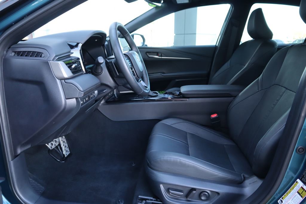 Certified 2025 Toyota Camry XSE w/ Premium Package image 18