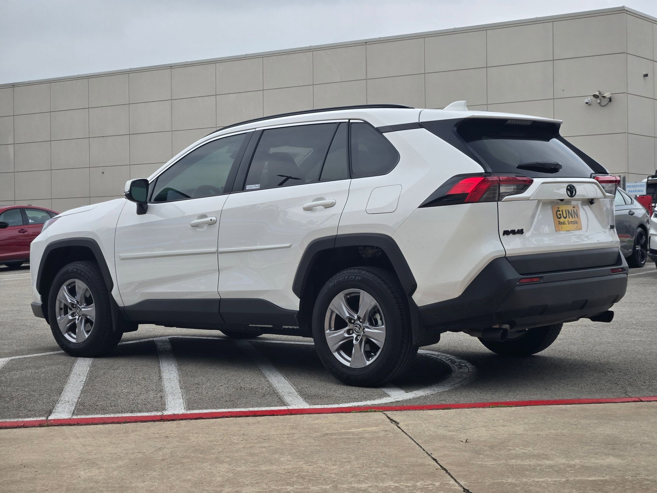 Used 2025 Toyota RAV4 XLE w/ Convenience Package FWD image 5
