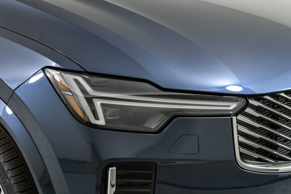 New 2026 Volvo XC90 B6 Plus w/ Protection Package Premier image 39