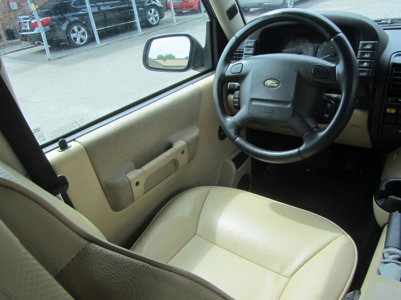 Used 2004 Land Rover Discovery S7 AWD/4WD image 12