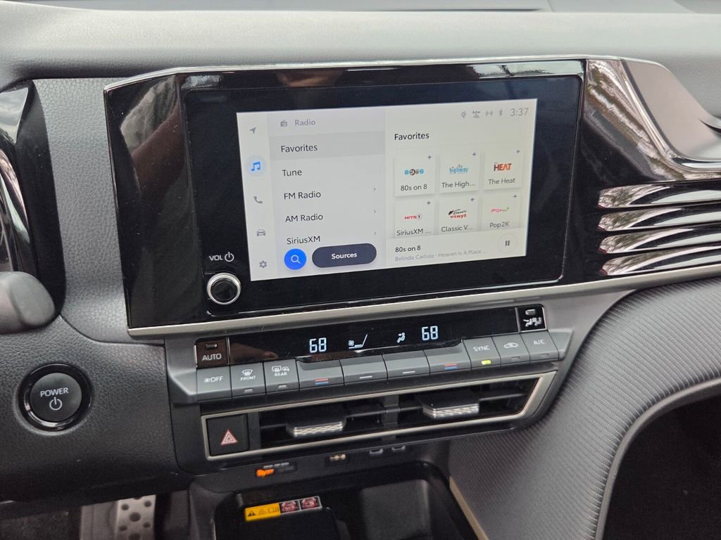 Used 2025 Toyota Camry SE image 17