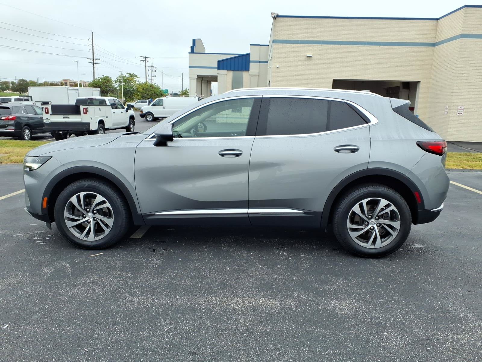 Used 2023 Buick Envision Essence FWD image 4