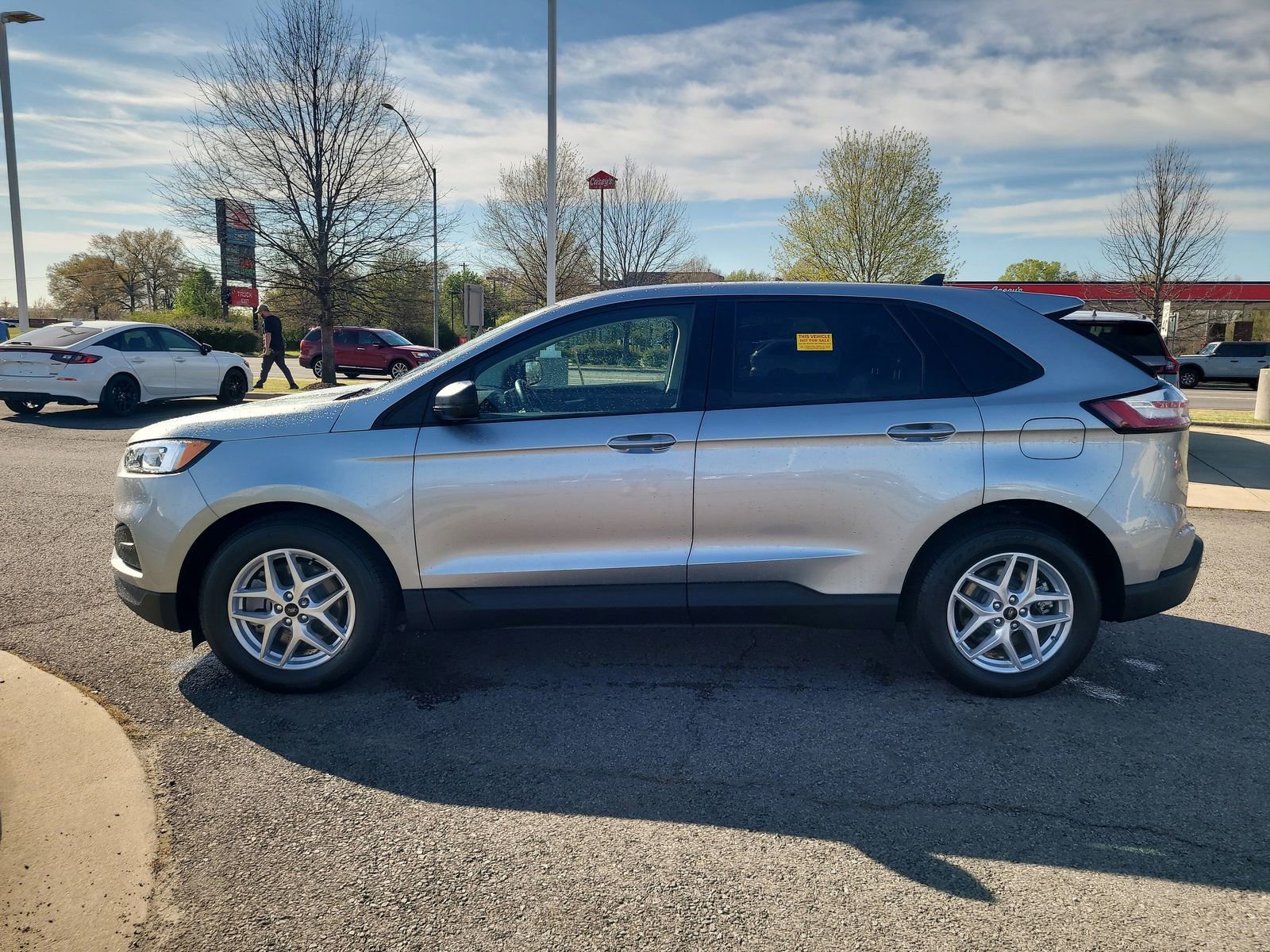 Used 2024 Ford Edge SE AWD/4WD image 6