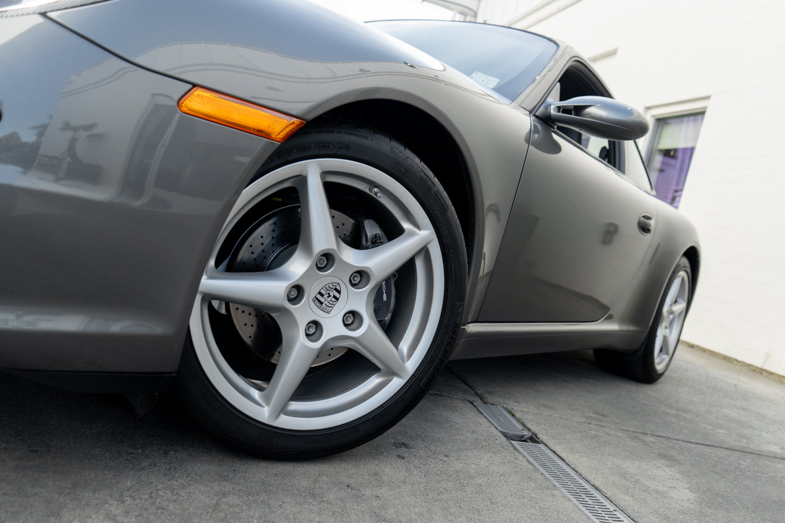 Used 2007 Porsche 911 Carrera RWD image 5