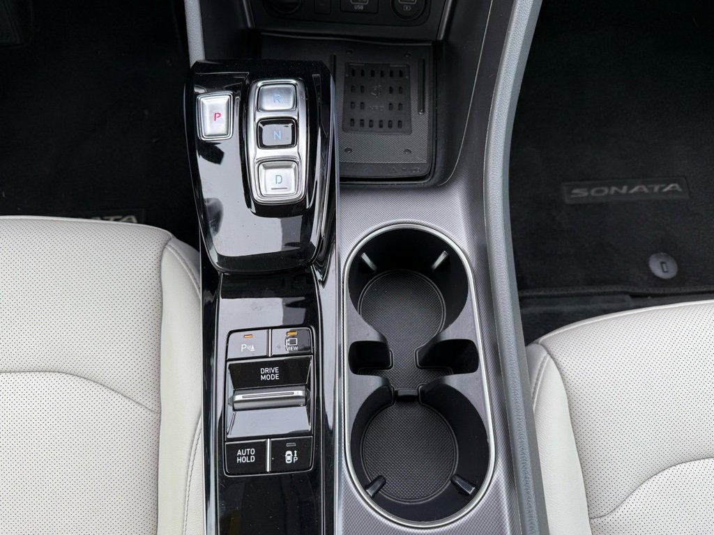 Used 2022 Hyundai Sonata Limited image 25