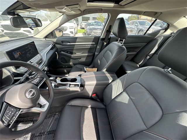 New 2025 Nissan Altima 2.5 SR w/ SR Premium Package image 20