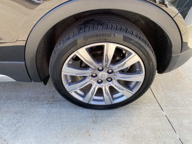 Used 2019 Cadillac XT4 Premium Luxury AWD/4WD image 14