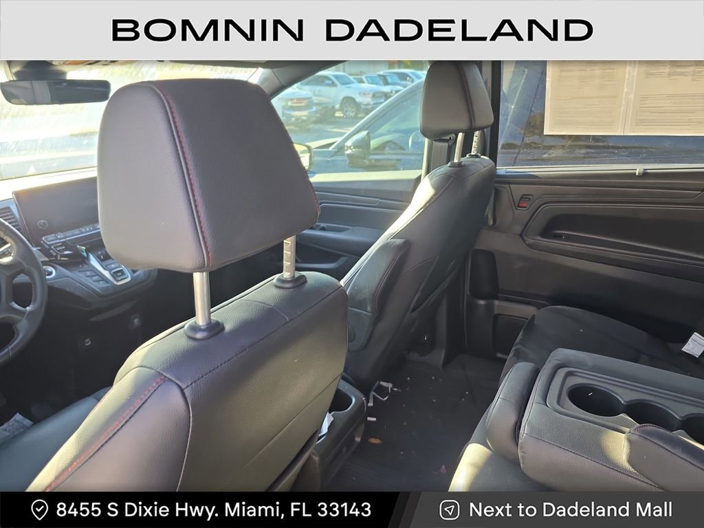 Used 2024 Honda Odyssey Sport image 12
