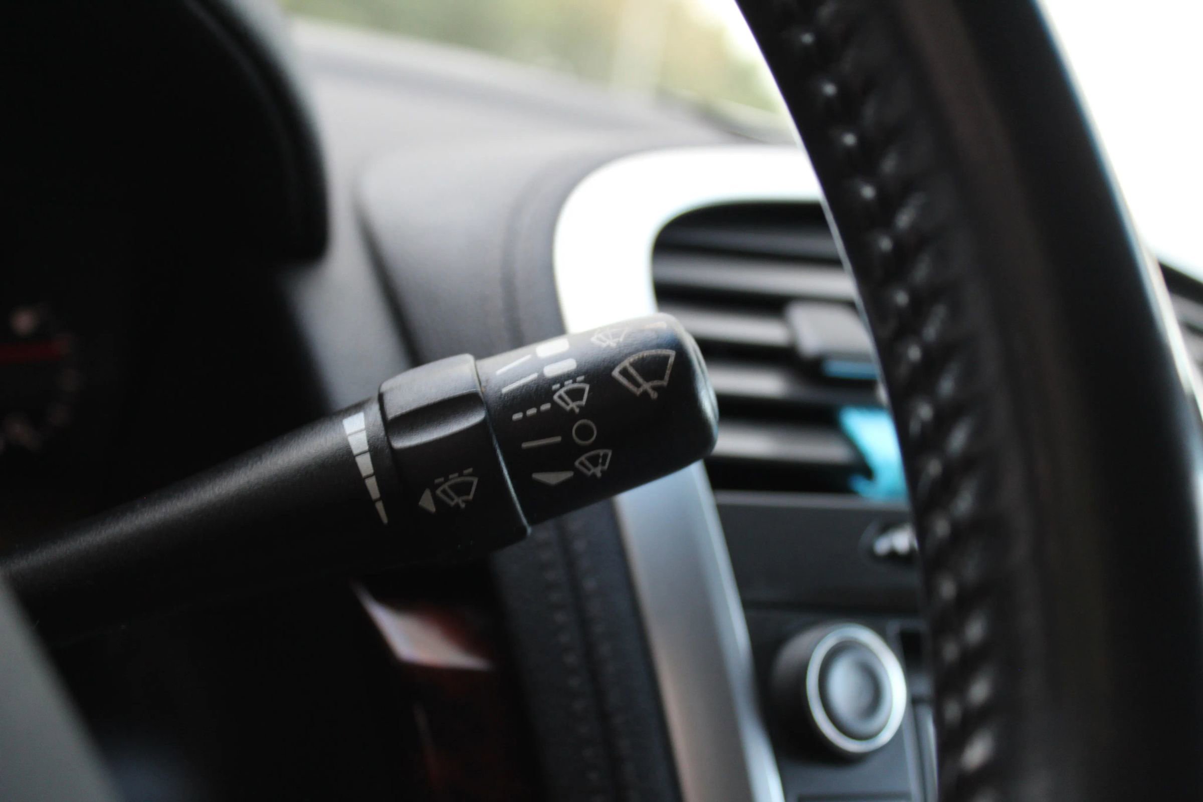 Used 2007 Cadillac SRX w/ Theater Package image 30